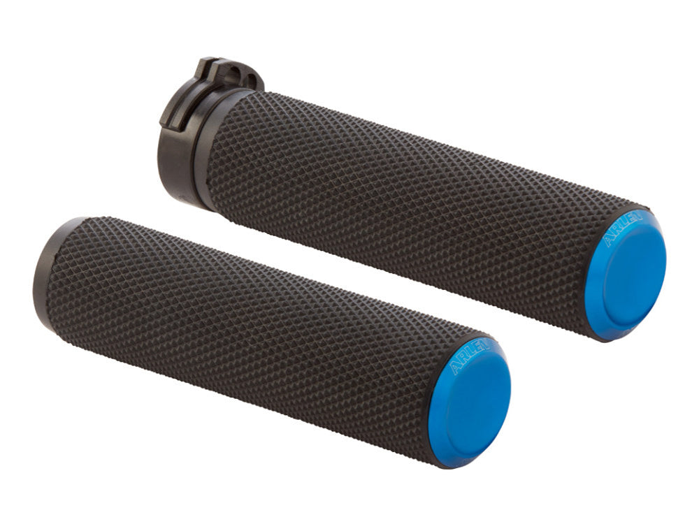 Knurled Fusion Handgrips – Blue. Fits Big Twin 2008-2024 with Throttle-by-Wire