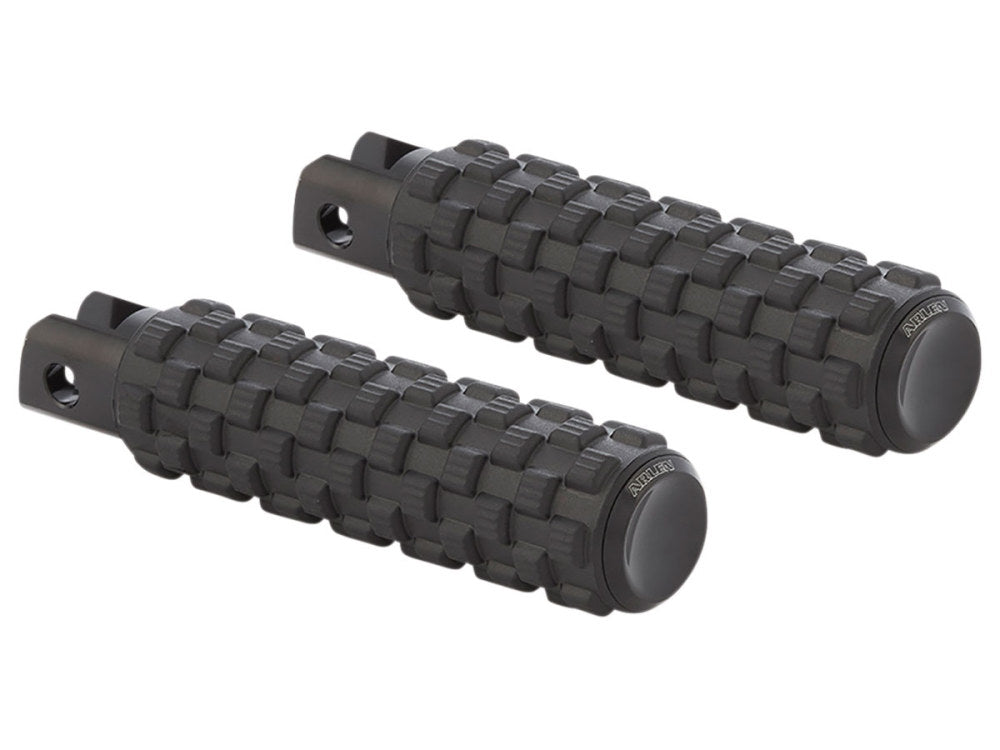 Air Trax Footpegs – Black. Fits Softail 2018up Front Rider