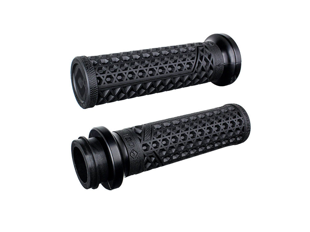 Vans Signature Lock-On Handgrips – Black/Black. Fits Indian Touring 2018up.
