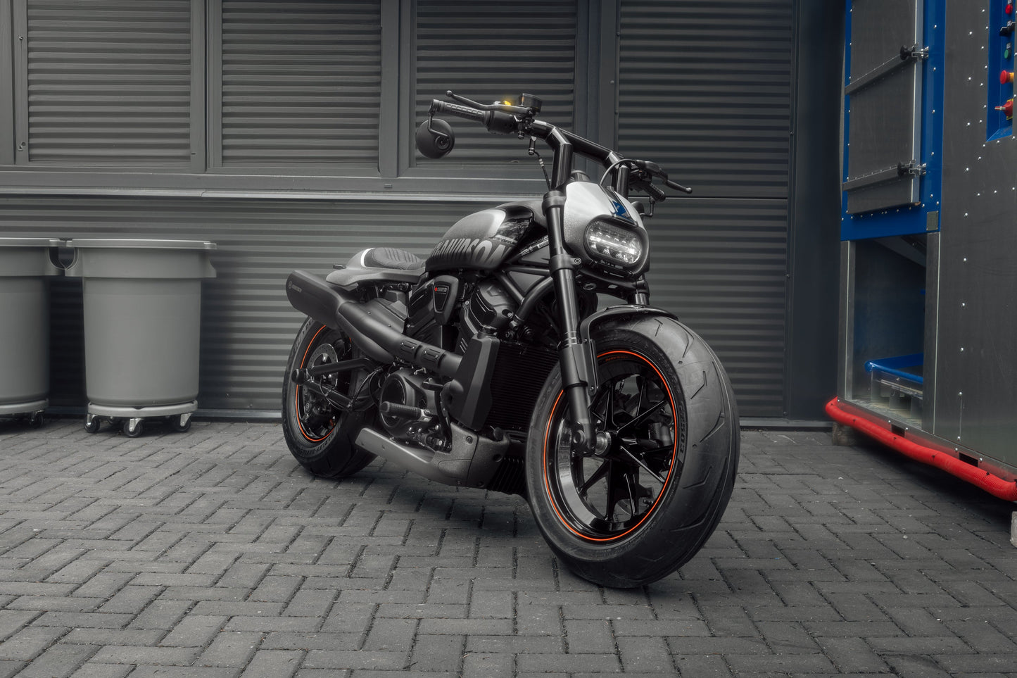 SPORTSTER S