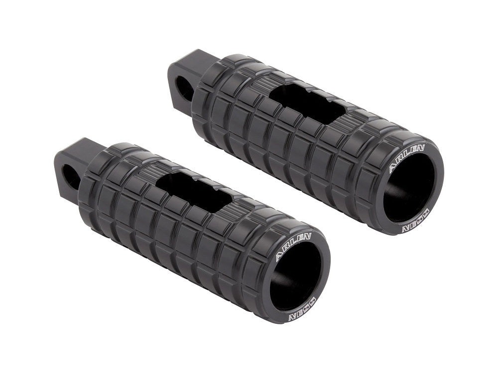 SpeedLiner Footpegs – Black. Fits Softail 2018up Rear Passenger