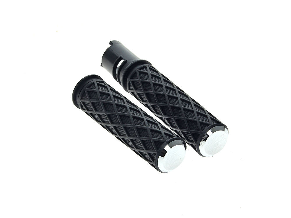 Diamond Handgrips – Chrome. Fits CVO Touring 2023up, Street Glide & Road Glide 2024up, Touring 2025up & Softail 2025up