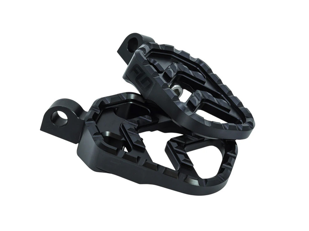 Savage Series Footpegs with HD Male Mount – Black