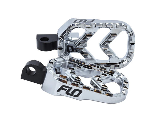 Savage Series Footpegs with HD Male Mount – Chrome