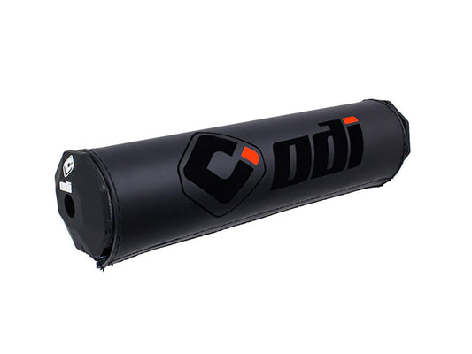 SX8 Blackout Oversize Crossbar Pad – Black.