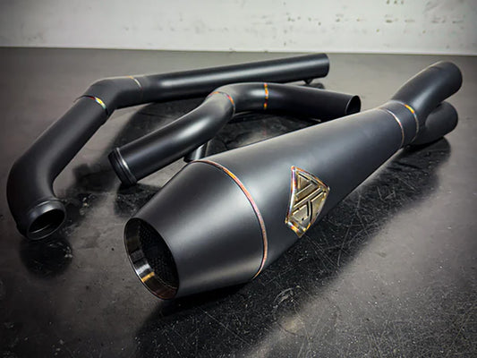 2-into-1 4.5in. Big Bore Exhaust – Black Onyx. Fits Touring 2017up.