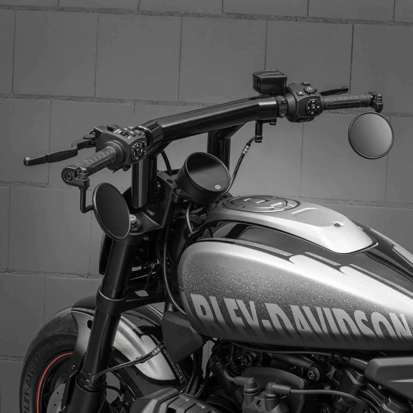 Sportster S And Nightster "Killer Bull" 2" T-Bar