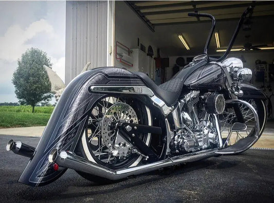 Softail Rear Fender, 9 Inch Stretch quantity